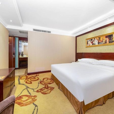 Vienna Hotel Dongguan Houjie Exhibition Center Esterno foto