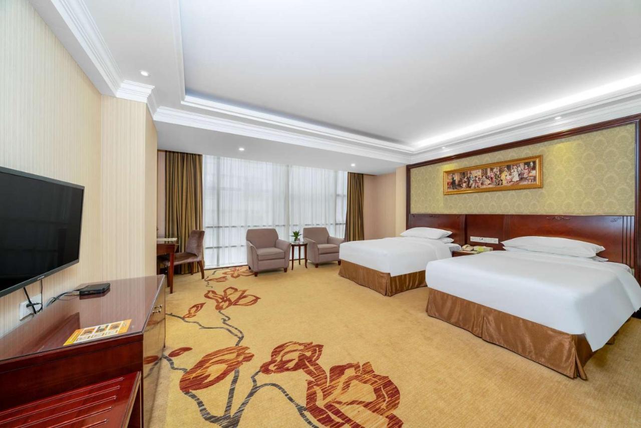 Vienna Hotel Dongguan Houjie Exhibition Center Esterno foto