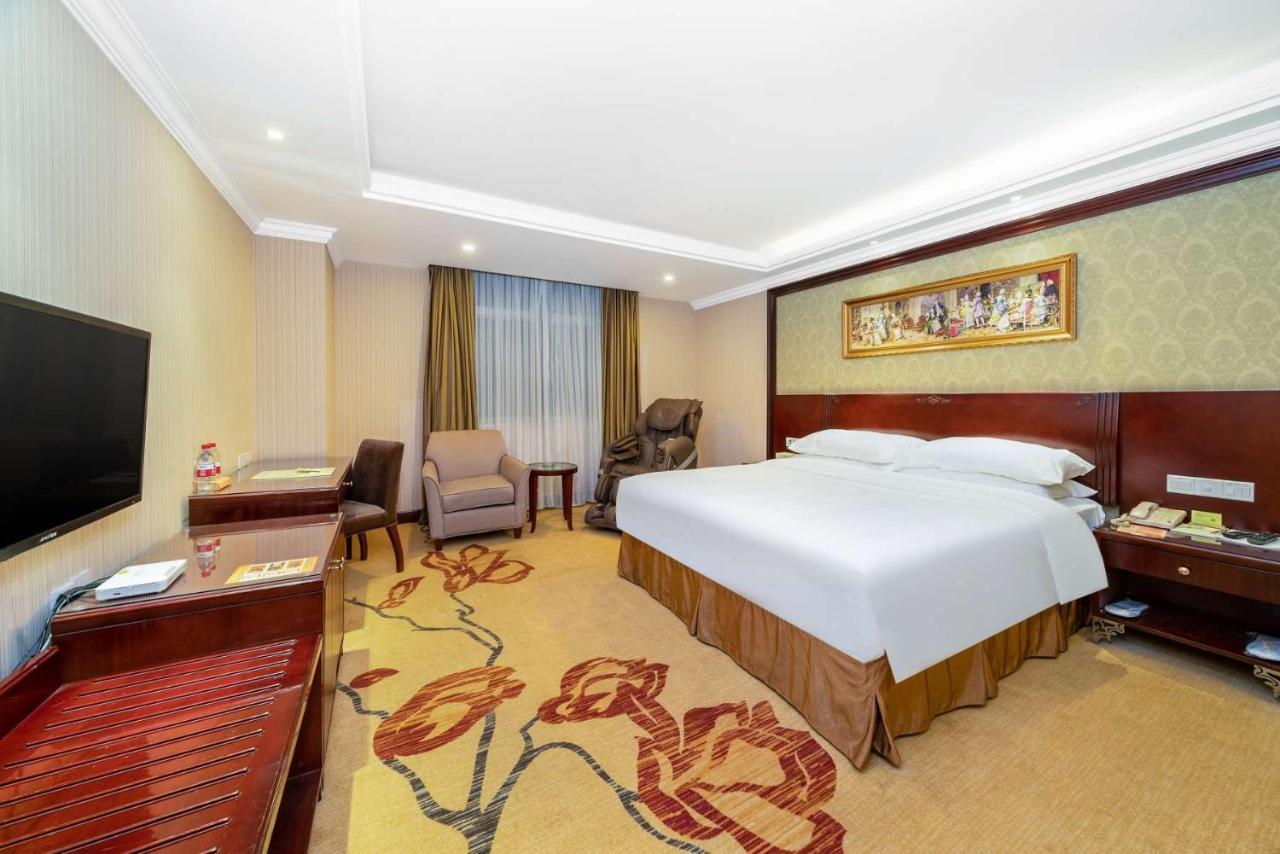 Vienna Hotel Dongguan Houjie Exhibition Center Esterno foto