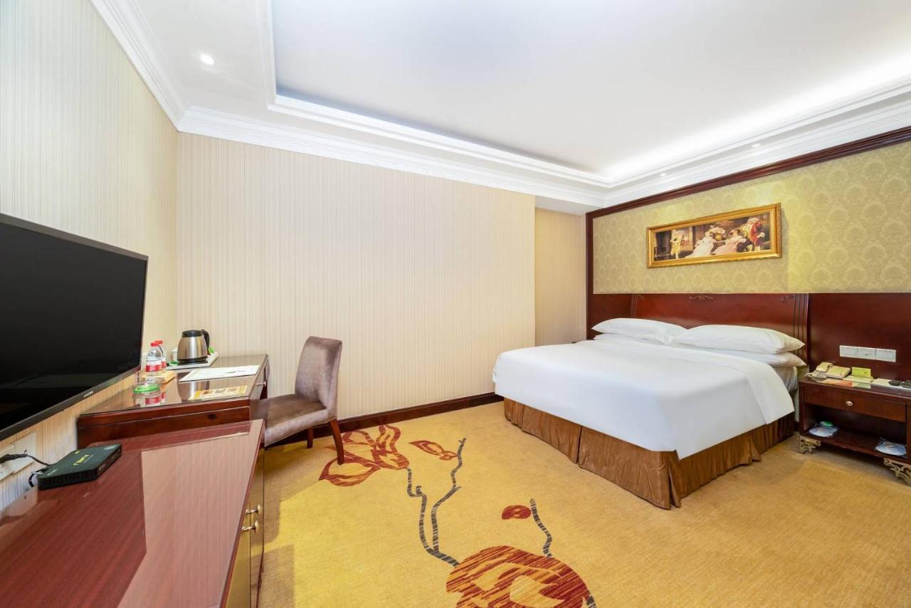 Vienna Hotel Dongguan Houjie Exhibition Center Esterno foto