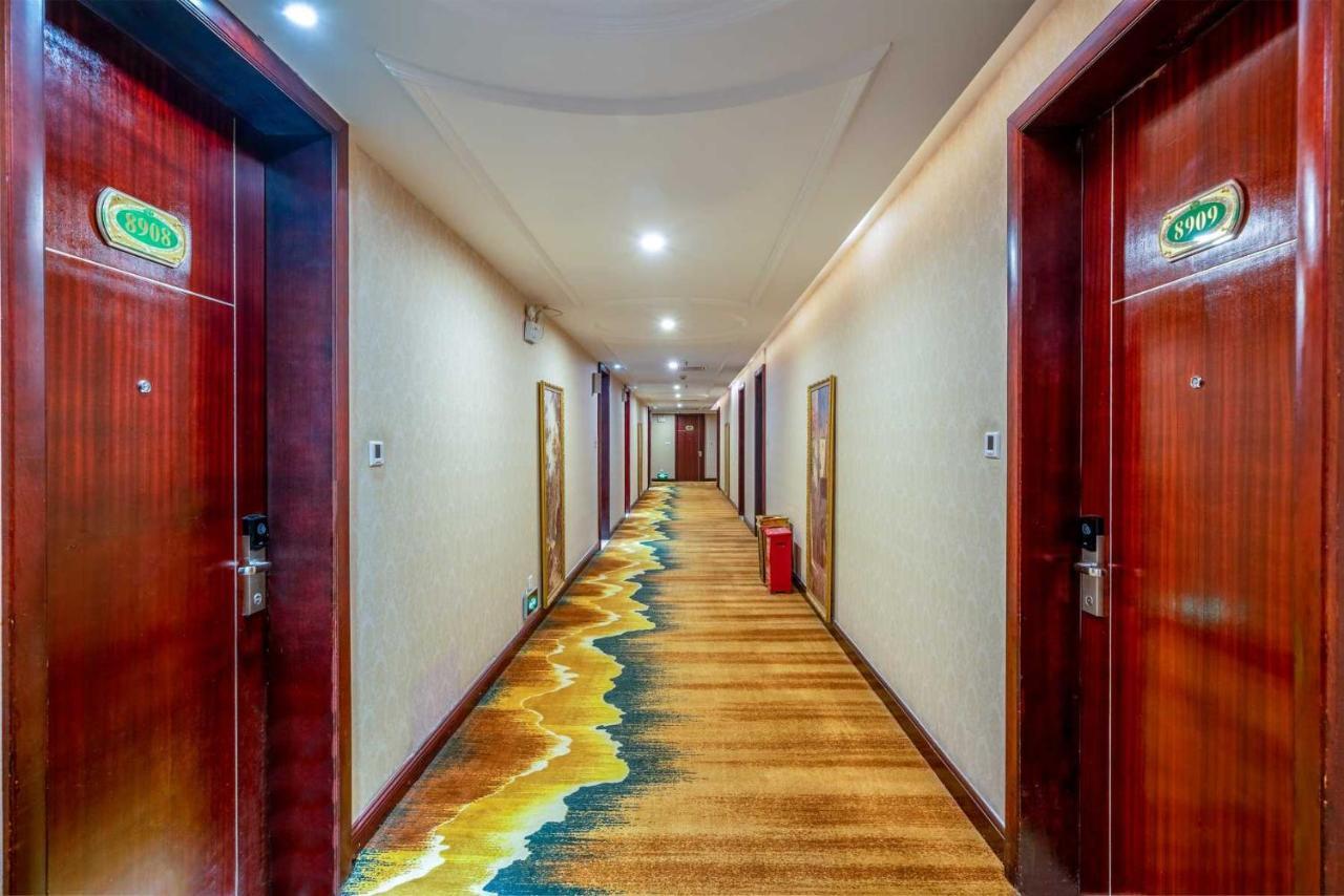Vienna Hotel Dongguan Houjie Exhibition Center Esterno foto
